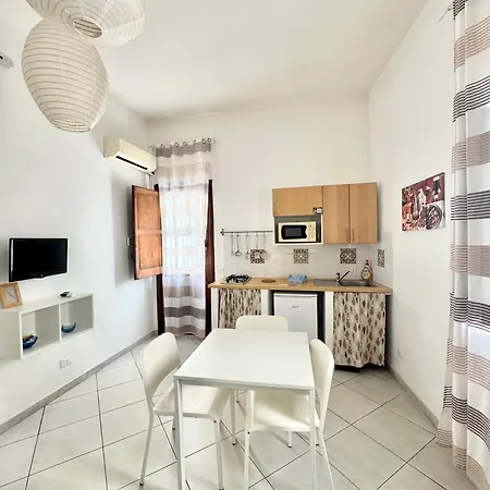 Holiday home Il Cortile Di Eolo