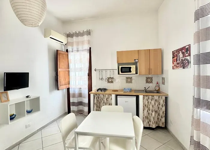 بيت للعطل Il Cortile Di Eolo